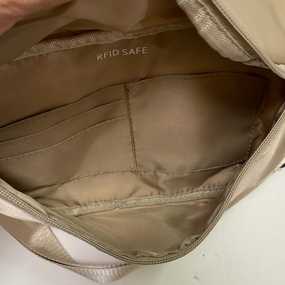 The Foldie Unisex Adult's RFID Anti-Theft Crossbody Bag CG2 Beige One Size - Picture 3 of 4